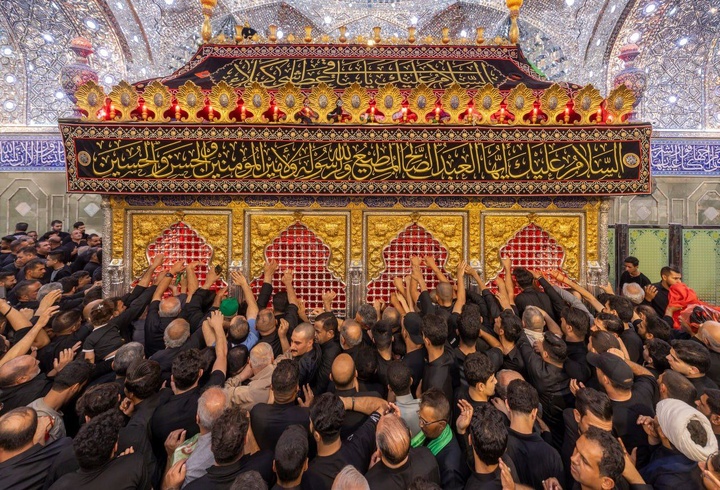 حرم مطهر حضرت عباس علیه السلام در ماه محرم