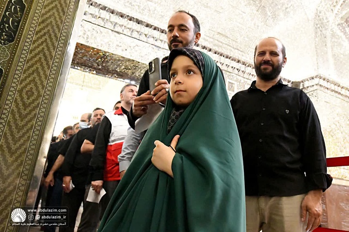 غبار روبی ضریح مطهر حضرت عبدالعظیم حسنی