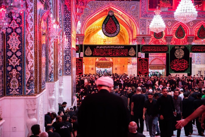 زائران کربلا در محرم