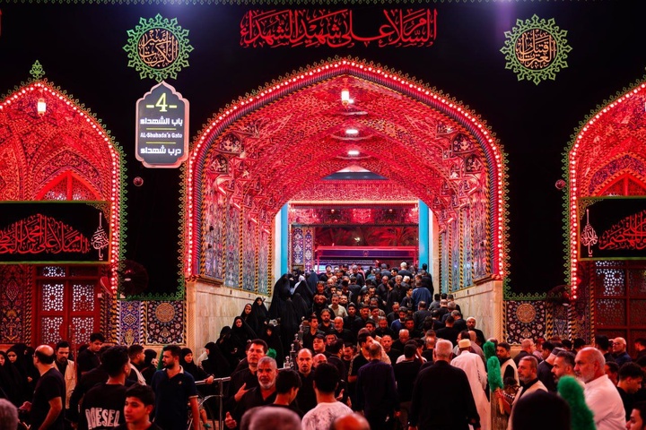 زائران کربلا در محرم