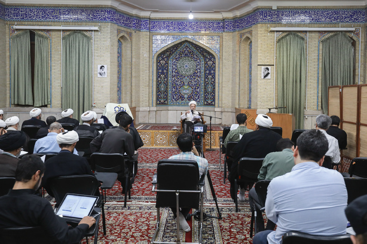 إزاحة الستار عن کتاب «دروس في الجبر و الإختیار»
