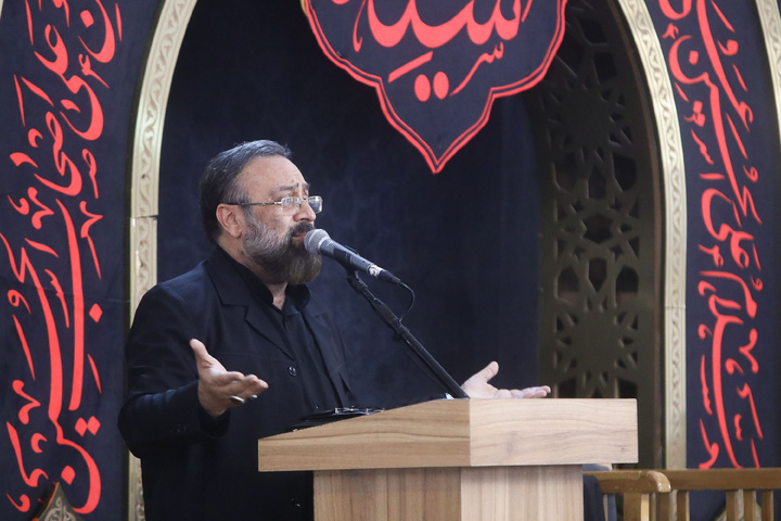 اجرای موقوفه روضه خوانی در حرم مطهر رضوی