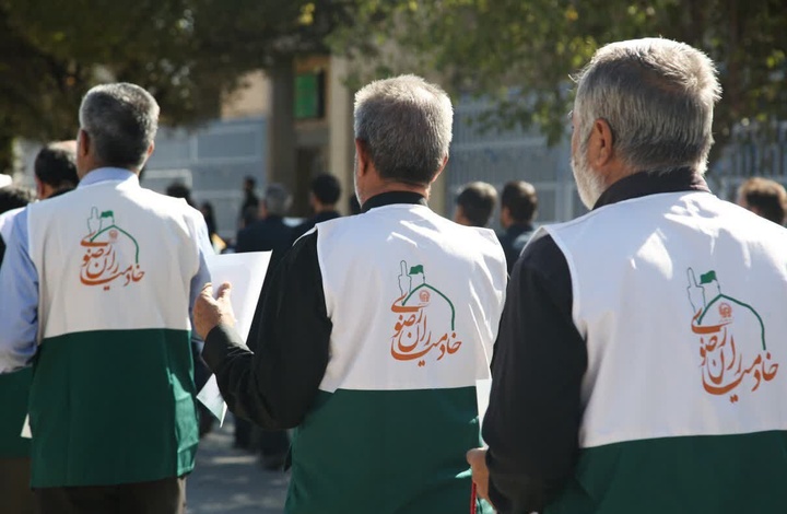 Imam Reza Shrine serves pilgrims in Najaf; health volunteers deployed for Arbaeen Imam Reza Shrine serves pilgrims in Najaf; health volunteers deployed for Arbaeen