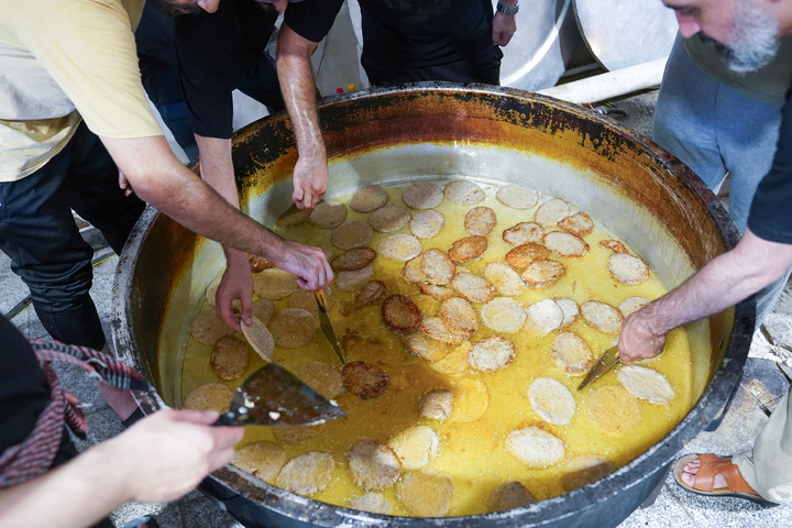 Central Kitchen of Astan Quds Razavi set up at Mehran Border