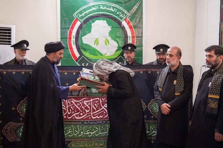 Imam Reza shrine servants present along Arbaeen pilgrimage route