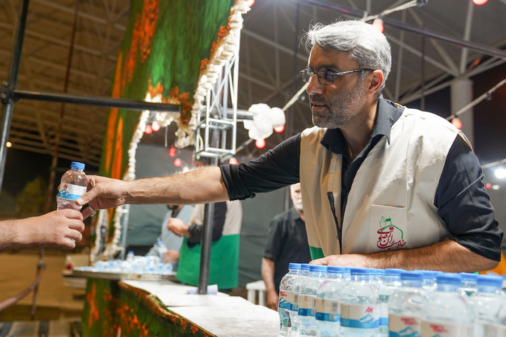 مہران بارڈر پر آستان قدس رضوی کا مرکزی کچن
