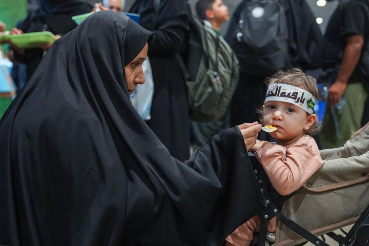مہران بارڈر پر آستان قدس رضوی کا مرکزی کچن