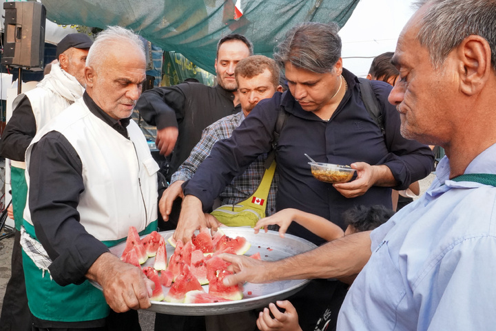 موكب الخدام الرضويون في محافظة مازندران على منفذ مهران الحدودي