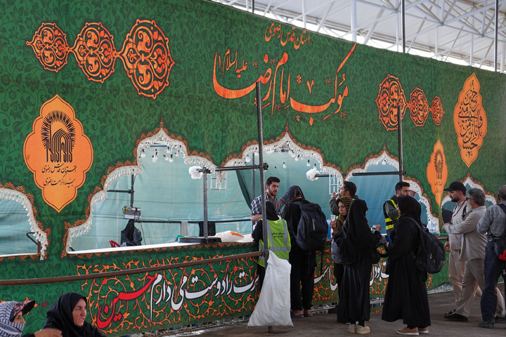 موکب العتبة الرضویة المقدسة في منفذ مهران الحدودي