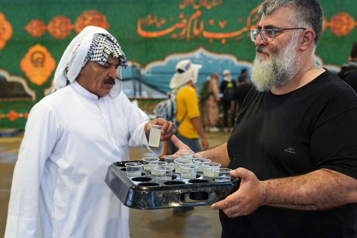 موکب العتبة الرضویة المقدسة في منفذ مهران الحدودي