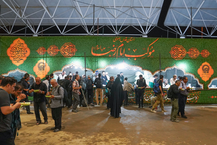 موکب العتبة الرضویة المقدسة في منفذ مهران الحدودي
