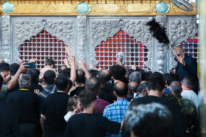 حضور زائران اربعین حسینی در سامرا