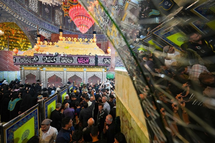 حضور زائران اربعین حسینی در سامرا