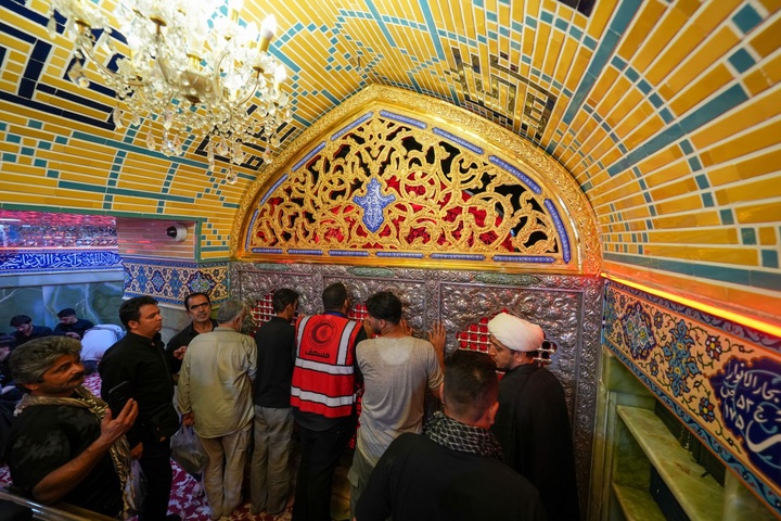 حضور زائران اربعین حسینی در سامرا