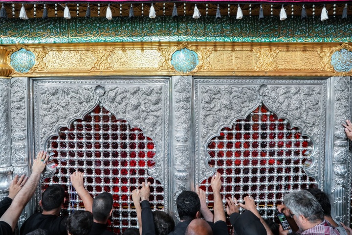 حضور زائران اربعین حسینی در سامرا