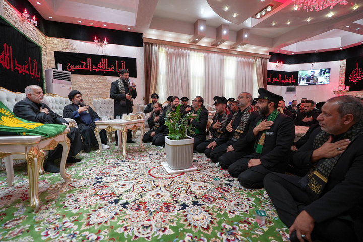 حضور الخدام  في موكب مدینة زائر الإمام الحسن (ع)