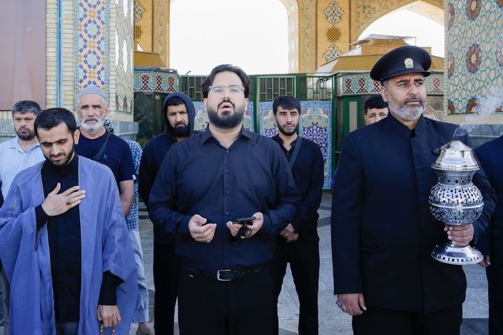 Kazakh pilgrims visit Imam Reza Shrine 