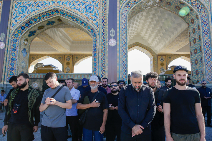 Kazakh pilgrims visit Imam Reza Shrine 