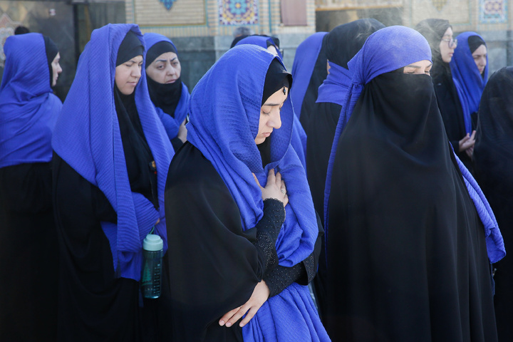 Kazakh pilgrims visit Imam Reza Shrine 