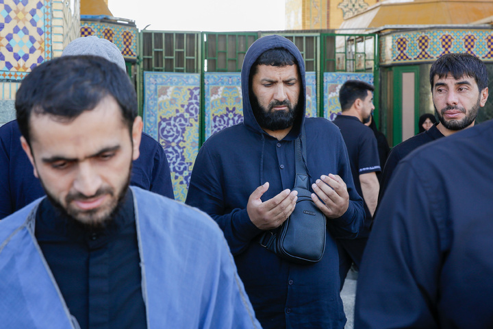 Kazakh pilgrims visit Imam Reza Shrine 