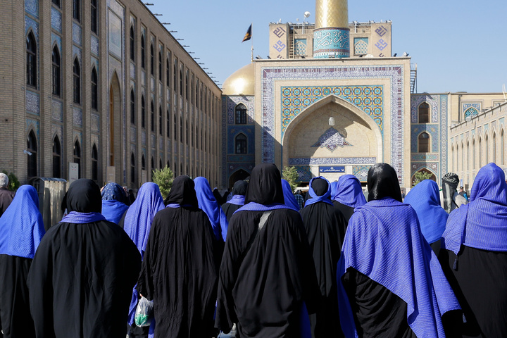 Kazakh pilgrims visit Imam Reza Shrine 