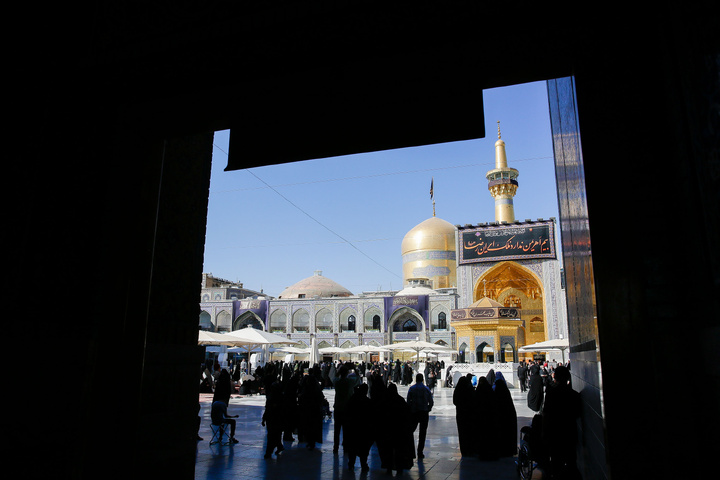 Kazakh pilgrims visit Imam Reza Shrine 