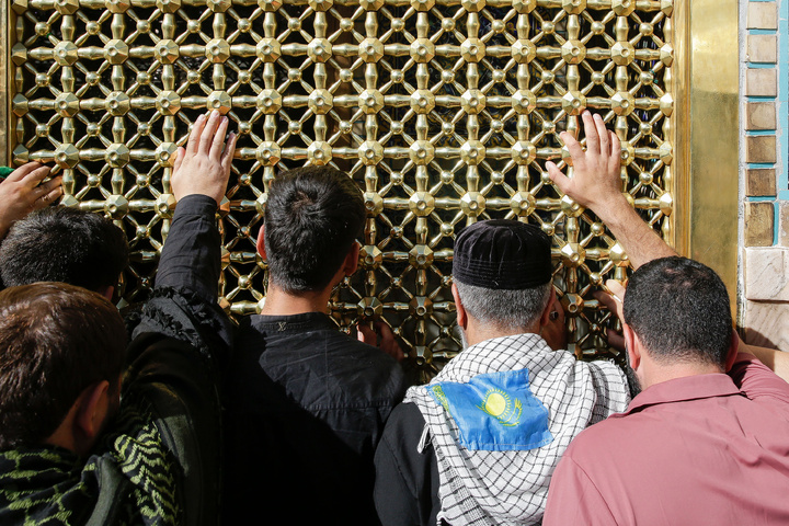 Kazakh pilgrims visit Imam Reza Shrine 