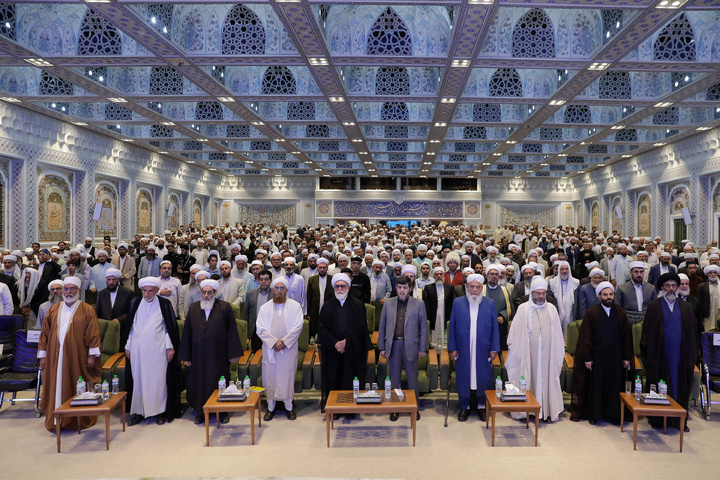 مؤتمر الرسول (ص) نموذج لوحدة الأمة واقتدارها