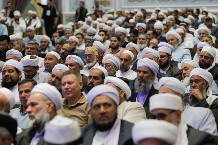 مؤتمر الرسول (ص) نموذج لوحدة الأمة واقتدارها