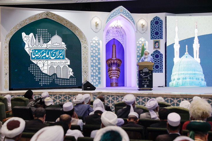 مؤتمر الرسول (ص) نموذج لوحدة الأمة واقتدارها
