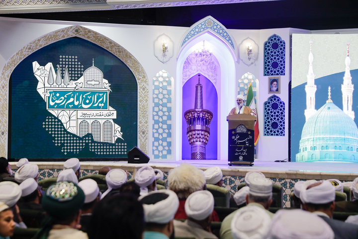مؤتمر الرسول (ص) نموذج لوحدة الأمة واقتدارها