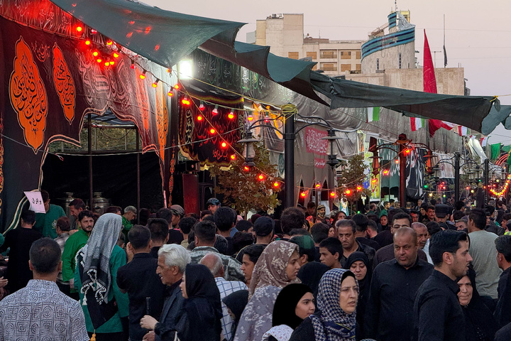 Service Mukibs set up around Imam Reza Shrine for Safar pilgrims