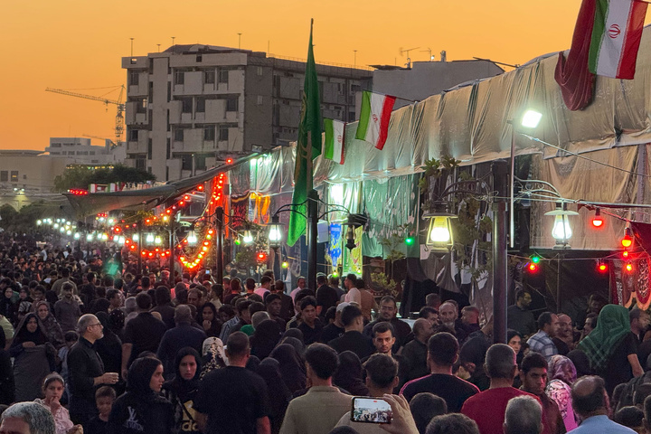 Service Mukibs set up around Imam Reza Shrine for Safar pilgrims