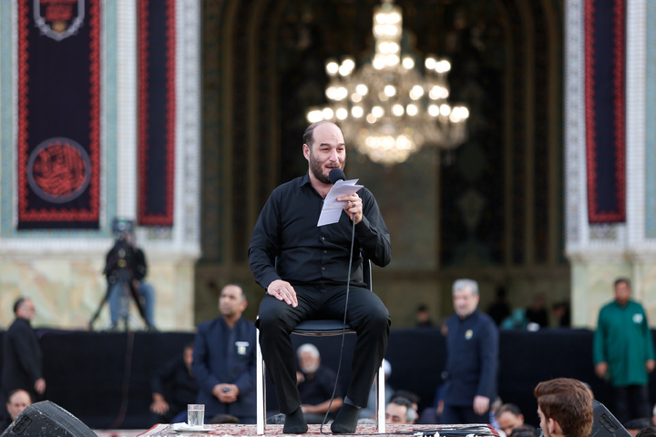 حرم امام رضا(ع) میں شہادت رسول خدا(ص) اور امام حسن مجتبیٰ (ع) کے موقع پر چھار پایہ خوانی کے روایتی مراسم کا انعقاد
