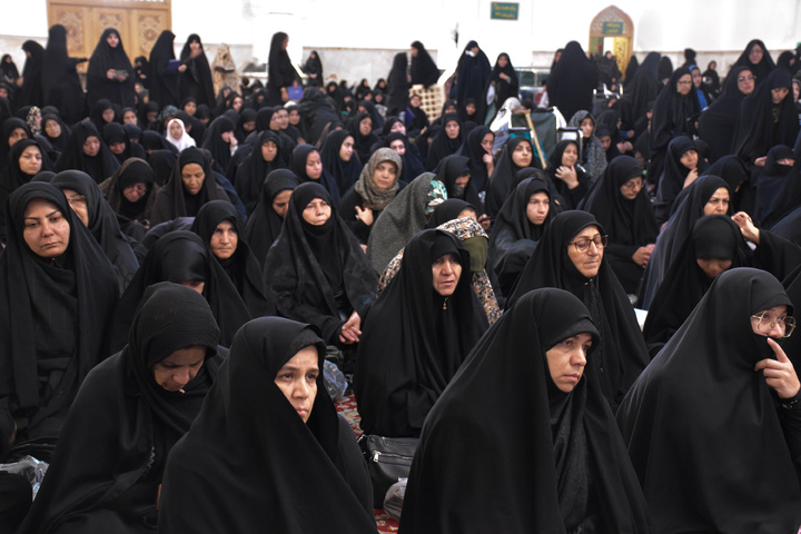 مراسم عزاء نساء حي نوغان بمناسبة ذكرى استشهاد ثامن الأئمة (ع)