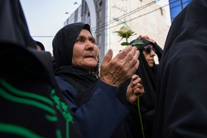 Noghan women hold traditional mourning march on Imam Reza’s martyrdom anniv.