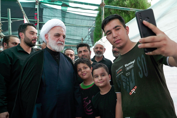 Judiciary Chief visits Mukibs around Imam Reza Shrine
