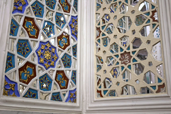 Artistic renderings of Prophet’s name adorn Imam Reza Shrine