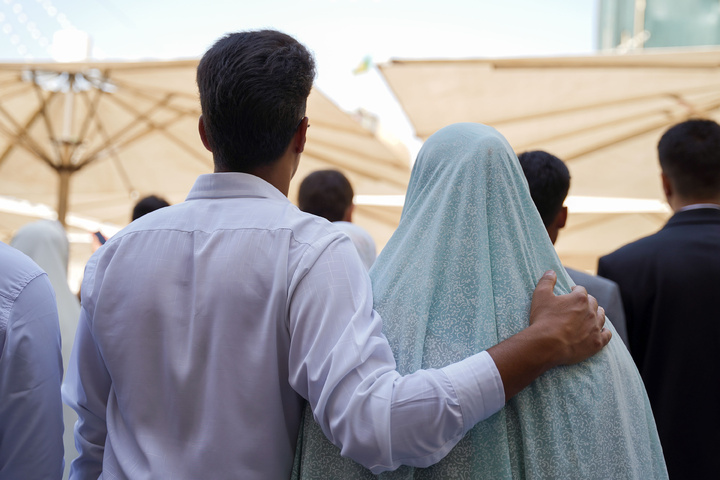 تشرف زوج های جوان به حرم مطهر امام رضا علیه السلام