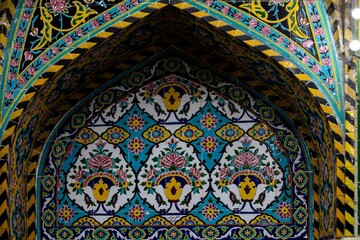 کاشی کاری های حرم مطهر امام حسین علیه السلام