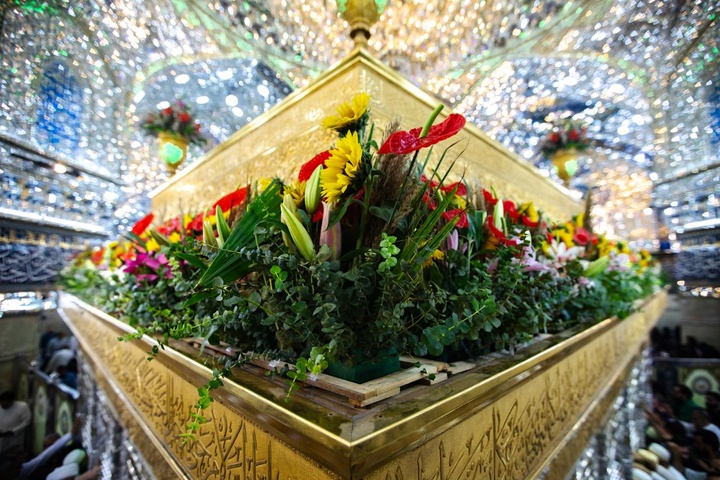 حال و هوای حرم مطهر حسینی در سالروز ولادت حضرت زینب(س)