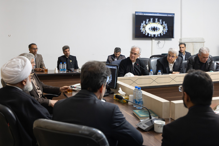 بازدید تولیت آستان قدس رضوی از احداث رواق های جدید حرم مطهر رضوی