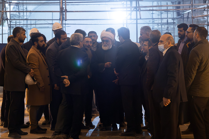 بازدید تولیت آستان قدس رضوی از احداث رواق های جدید حرم مطهر رضوی