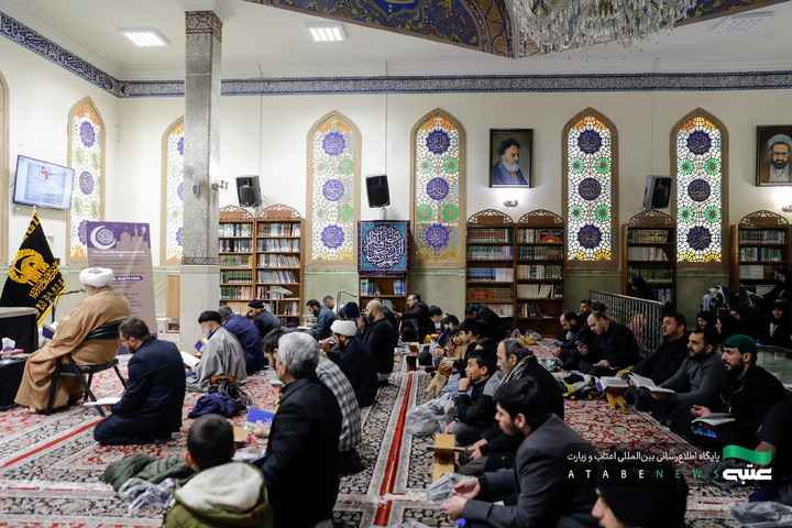 مراسم احیا زائران آذری زبان در شب بیست وسوم ماه مبارک رمضان