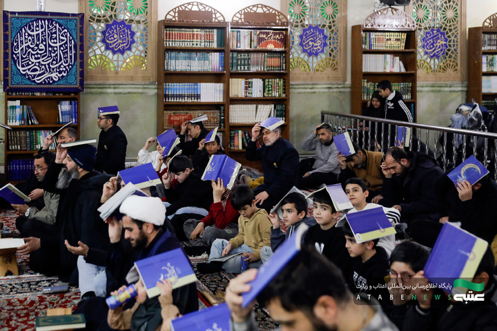 مراسم احیا زائران آذری زبان در شب بیست وسوم ماه مبارک رمضان