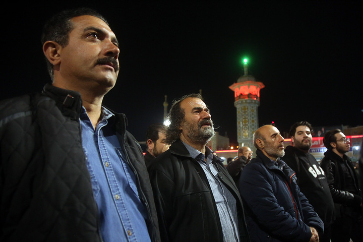 بیعت تعزیه‌داران استان قم با رهبر جدید انقلاب در حرم بانوی کرامت