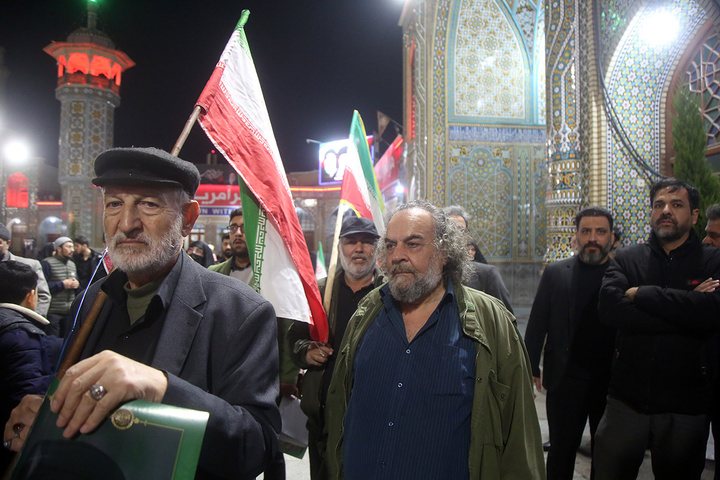 بیعت تعزیه‌داران استان قم با رهبر جدید انقلاب در حرم بانوی کرامت