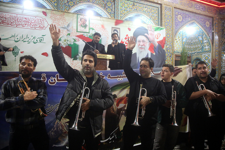 بیعت تعزیه‌داران استان قم با رهبر جدید انقلاب در حرم بانوی کرامت