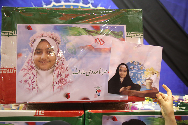 وداع با پیکر شهدای اخیر حملات آمریکایی صهیونی به قم در حرم بانوی کرامت