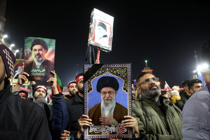 بیعت هندی‌های مقیم قم با رهبر معظم انقلاب